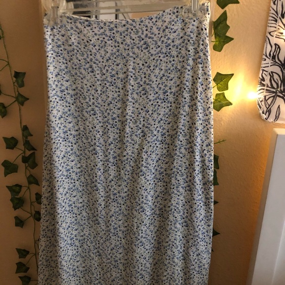 Brandy Melville skirt - Picture 1 of 2